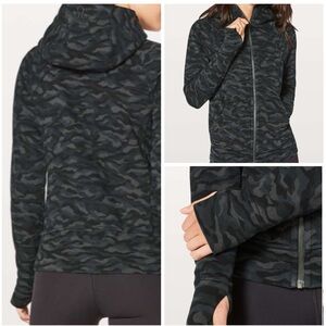 Lululemon Scuba Hoodie Light Cotton Fleece Sequoia CamoPrint Deep Coal Black EUC
